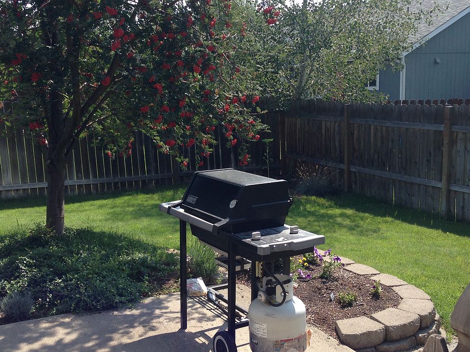 2nd image of 3327 NE Hoona Dr