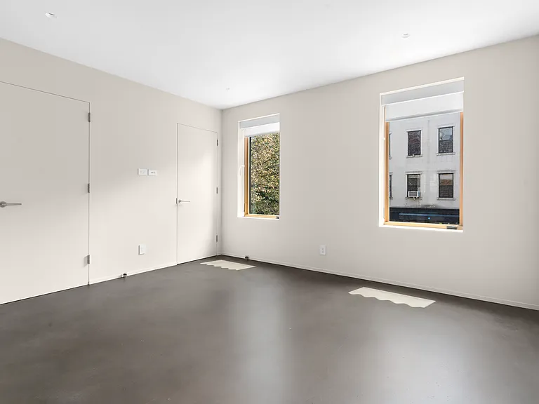 279 Grand St #2 — Photo 5