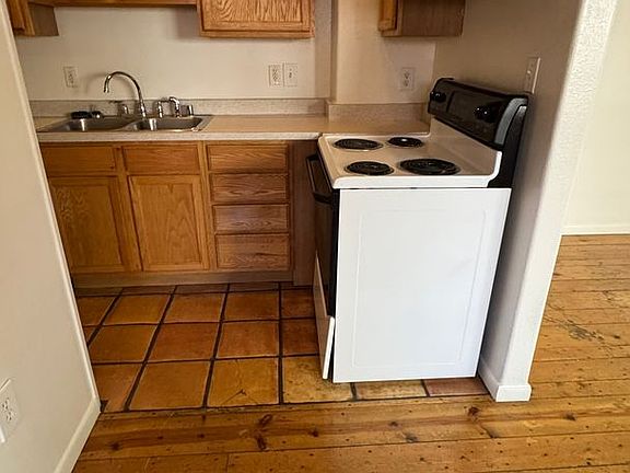 5th image of 426 N 9th St #E9b67518c