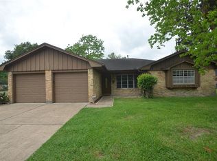 6003 Black Gum Dr, Houston, TX 77092