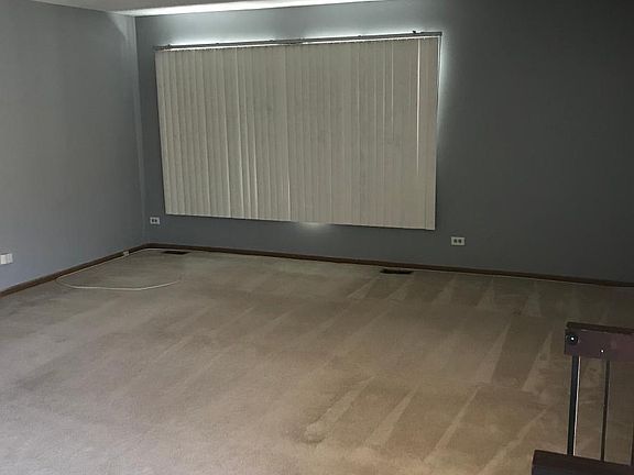 3rd image of 1327 Kingsbury Dr Unit 1