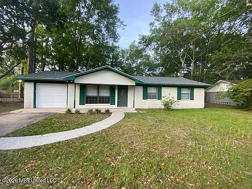 422 Whispering Pine Dr Photo 1