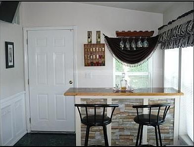 5th image of 117 Lancelot Ct