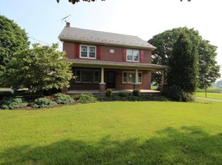 587 Strasburg Rd, Paradise, PA 17562