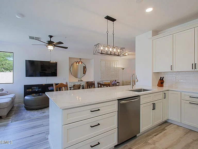 7308 E Whispering Wind Dr — Photo 19