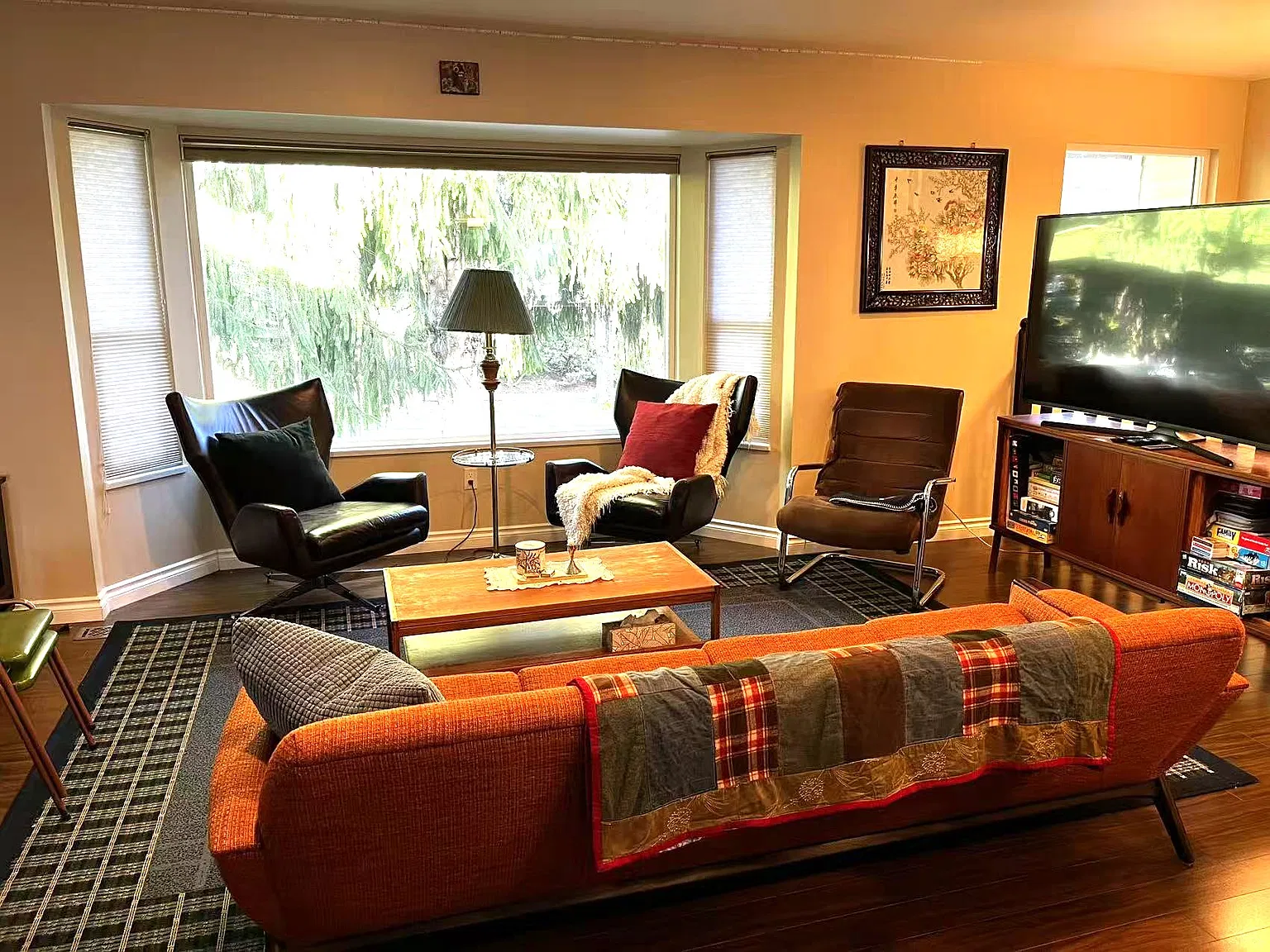 2 bed, 1000 sqft, $2,200 — Photo 2