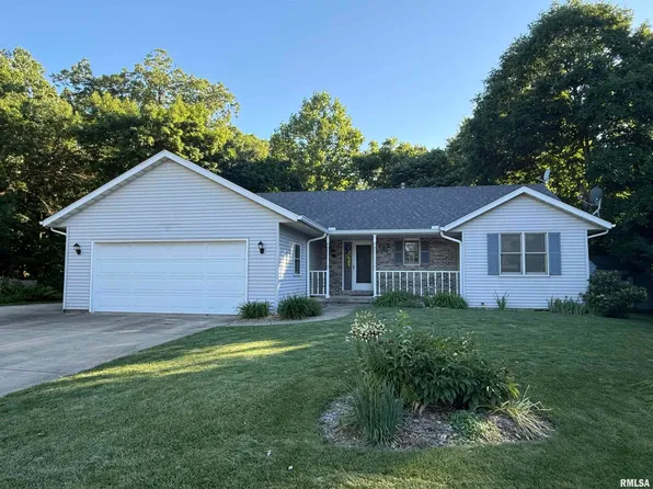120 Hollands Grove Ln, Washington, IL 61571