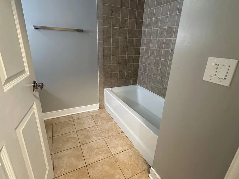 333 State St — Photo 15