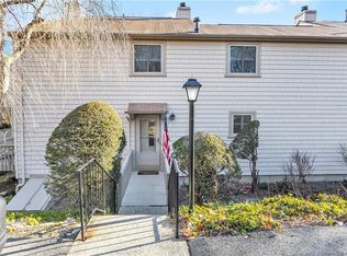 4 Meeting House Rd UNIT B, Stratford, CT 06614