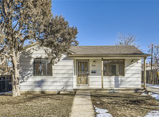 1616 Oakland St, Aurora, CO 80010