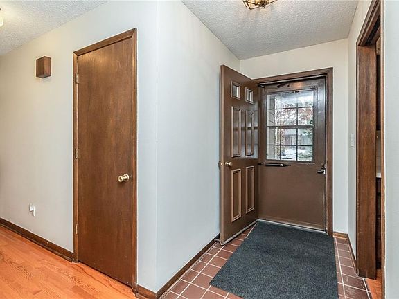 2nd image of 2208 Van Buren Ave
