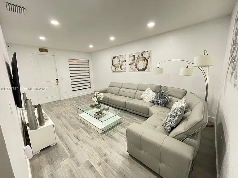 17430 SW 153rd Ave — Photo 4