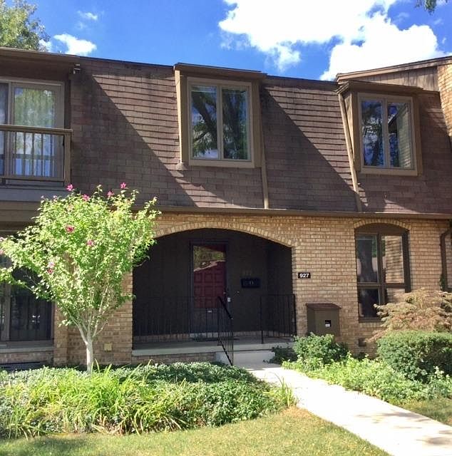 1st image of 927 Greenhills Dr