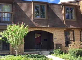 927 Greenhills Dr, Ann Arbor, MI