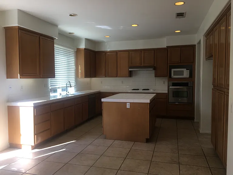 13337 Babbling Brook Way — Photo 9
