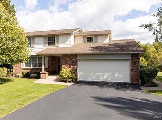 611 Girdle Rd, East Aurora, NY 14052