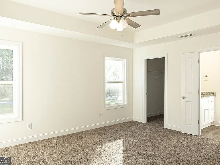 705 Riverside Ests — Photo 8