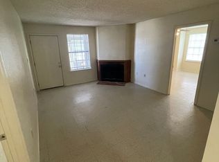 8565 Leake Ave #A-D, Baton Rouge, LA 70810