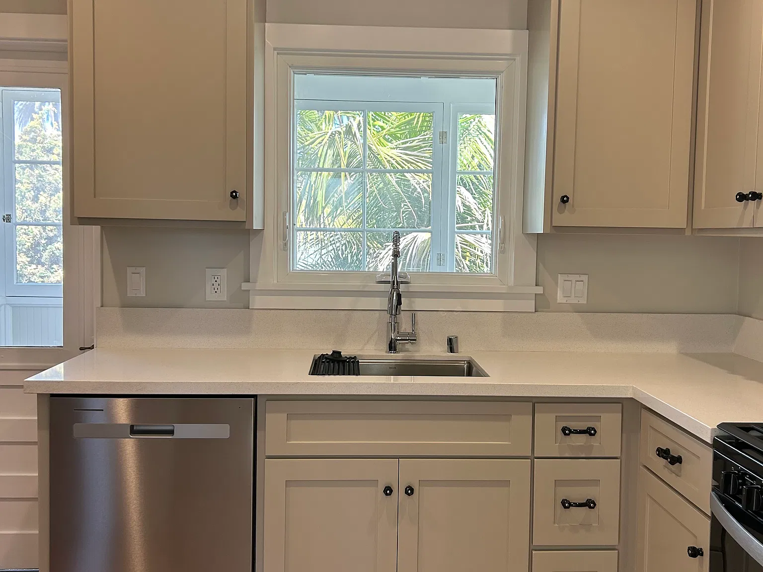 1 bed, 650 sqft, $2,200 — Photo 2