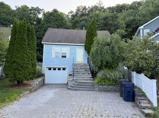 17 Azalea Ln, Marlborough, MA 01752