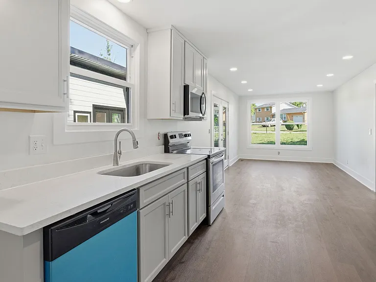 Kitchen 2