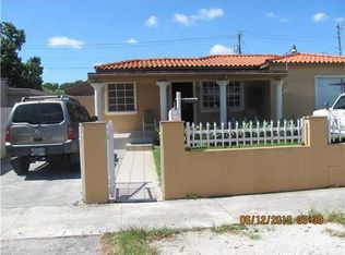 581 SE 7th St, Hialeah, FL 33010