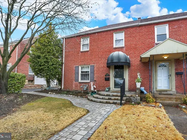 2980 Croyden Rd, Harrisburg, PA 17104