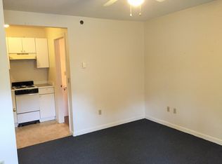 434 Russell Rd APT 10, Westfield, MA 01085