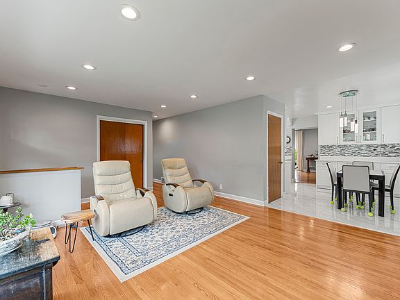 5th image of 2232 Covert Rd