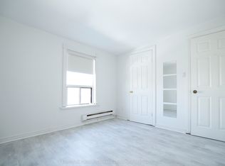 37 Holland St W #3, Bradford West Gwillimbury, ON L3Z 1X2