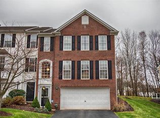 618 Village Green Blvd E, Mars, PA 16046