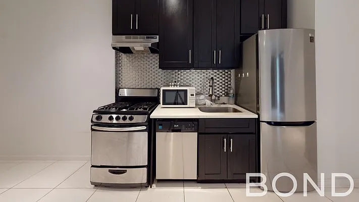 Rented by Bond New York | media 3