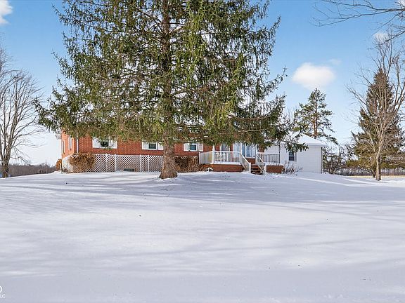 3rd image of 3728 S County Road 1200 E