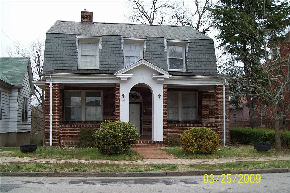 1st image of 711 Jefferson St
