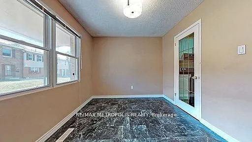 2051 Bridletowne Cir #12 — Photo 31