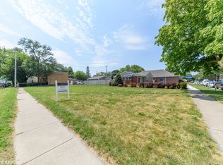 1387 Prospect Ave, Des Plaines, IL 60018