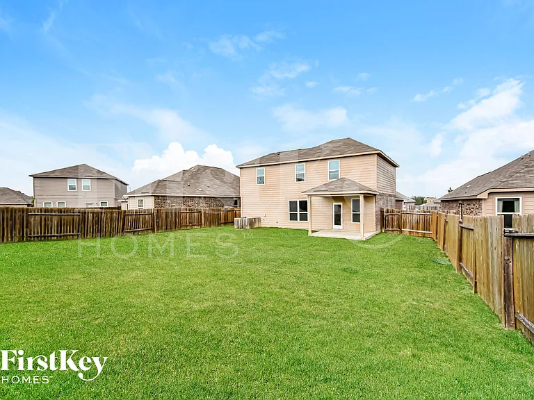 11824 Luckey Fls — Photo 17