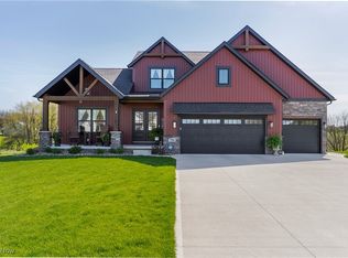 794 Fair Vista Cir SW, Hartville, OH 44632