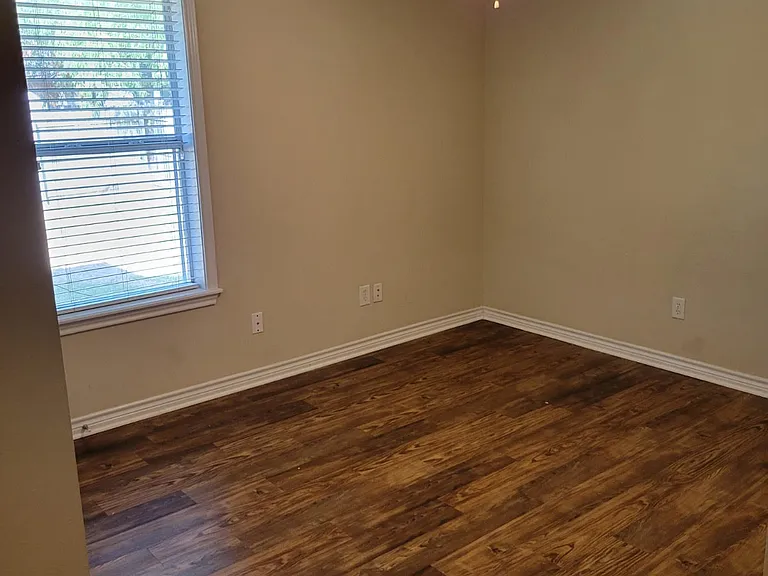 3526 Farah Dr — Photo 10