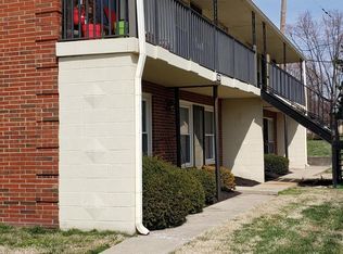 1827 Bashford Manor Ln APT 3, Louisville, KY 40218