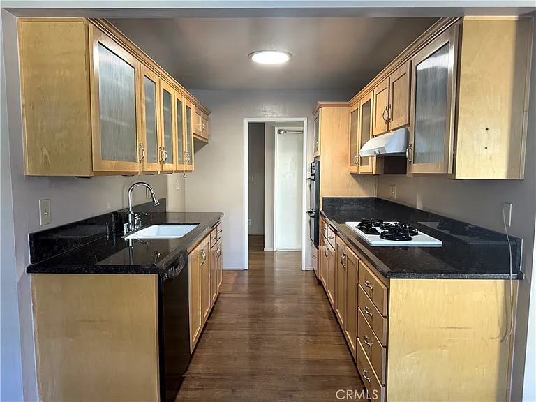 3528 Castle Rock Rd — Photo 6