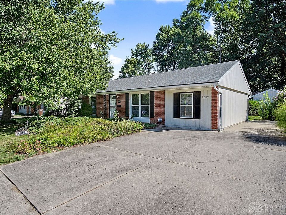 1st image of 1209 Hemlock Way