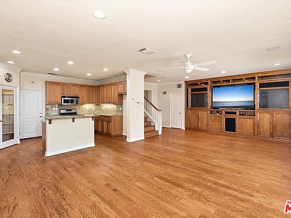5th image of 17536 Yellowwood Way