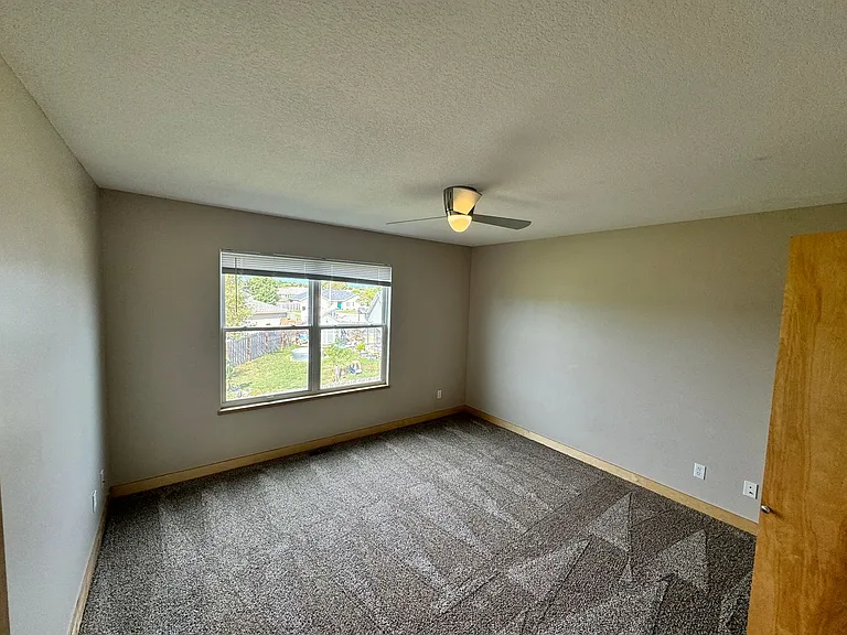 100 Silo Pl — Photo 4
