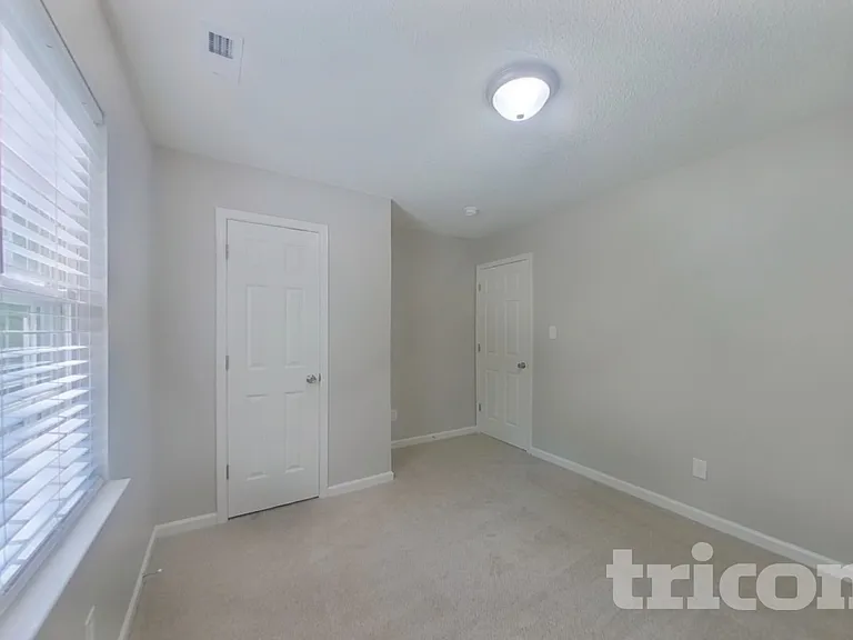 6951 Silver Garden Ln — Photo 11