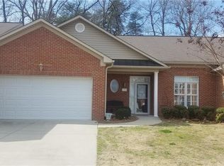 377 Northbridge Dr, High Point, NC 27265