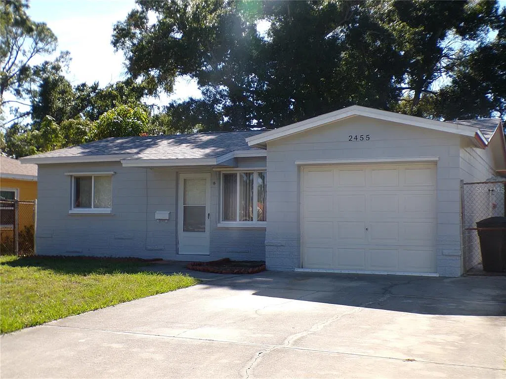 4 bed, 2.0 bath, 1119 sqft, $2,850 — Photo 3