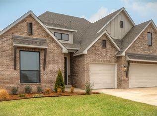 2071 E 136th St S, Bixby, OK 74008