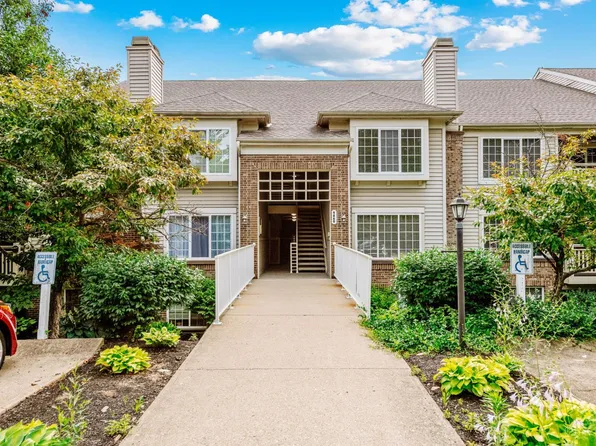 9860 Regatta Dr Unit 305, Cincinnati, OH 45252