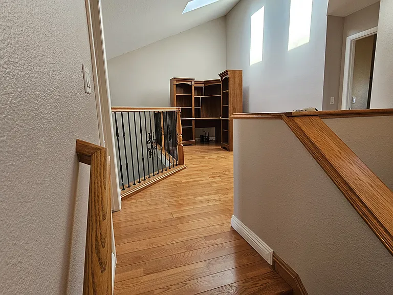 18219 Hampton Ct — Photo 15